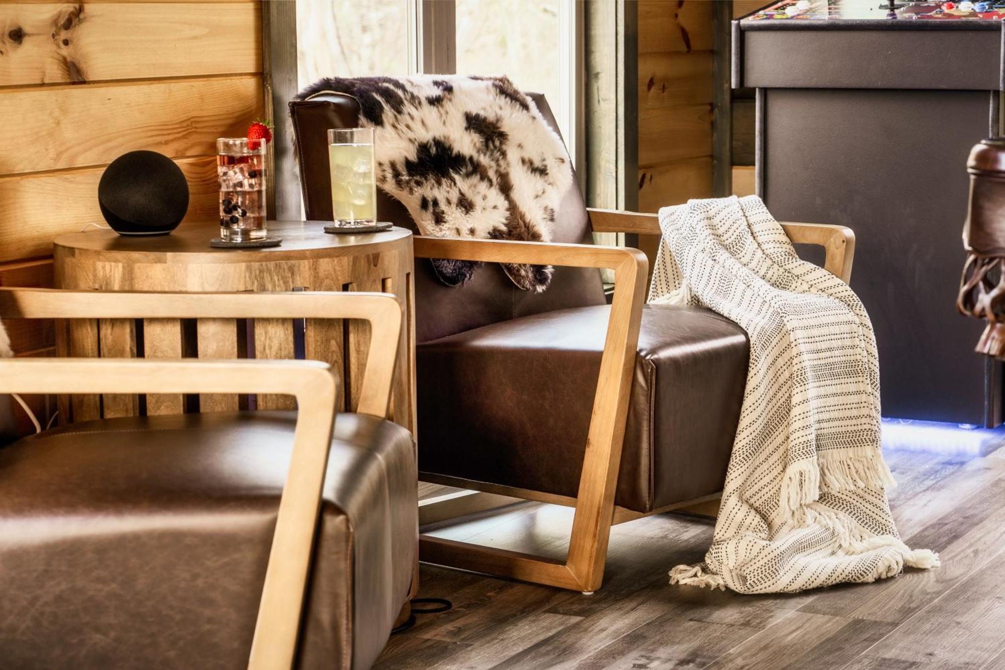 Mountainscape - Brand New Cabin W Views - Hottub - Firetable - Ps5 - Pooltable - 3 Pools 개틀린버그 외부 사진