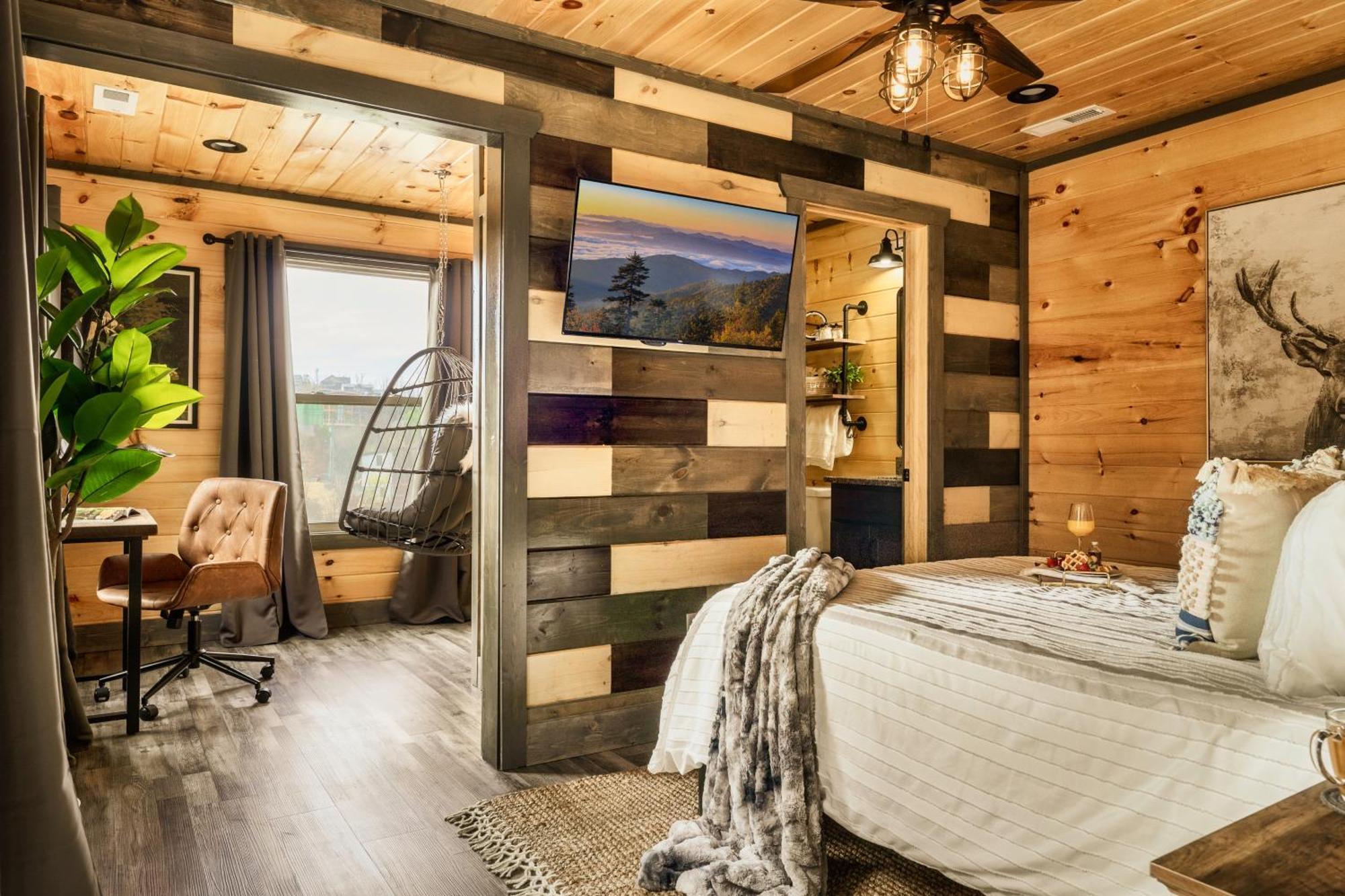 Mountainscape - Brand New Cabin W Views - Hottub - Firetable - Ps5 - Pooltable - 3 Pools 개틀린버그 외부 사진