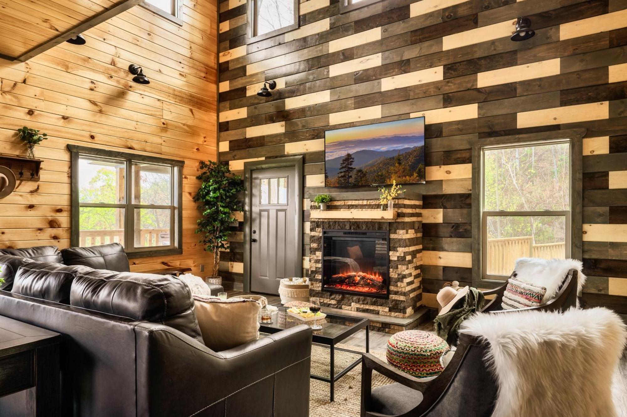 Mountainscape - Brand New Cabin W Views - Hottub - Firetable - Ps5 - Pooltable - 3 Pools 개틀린버그 외부 사진